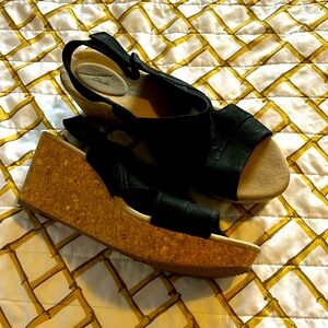 Clark’s wedge Sandela size 11 black